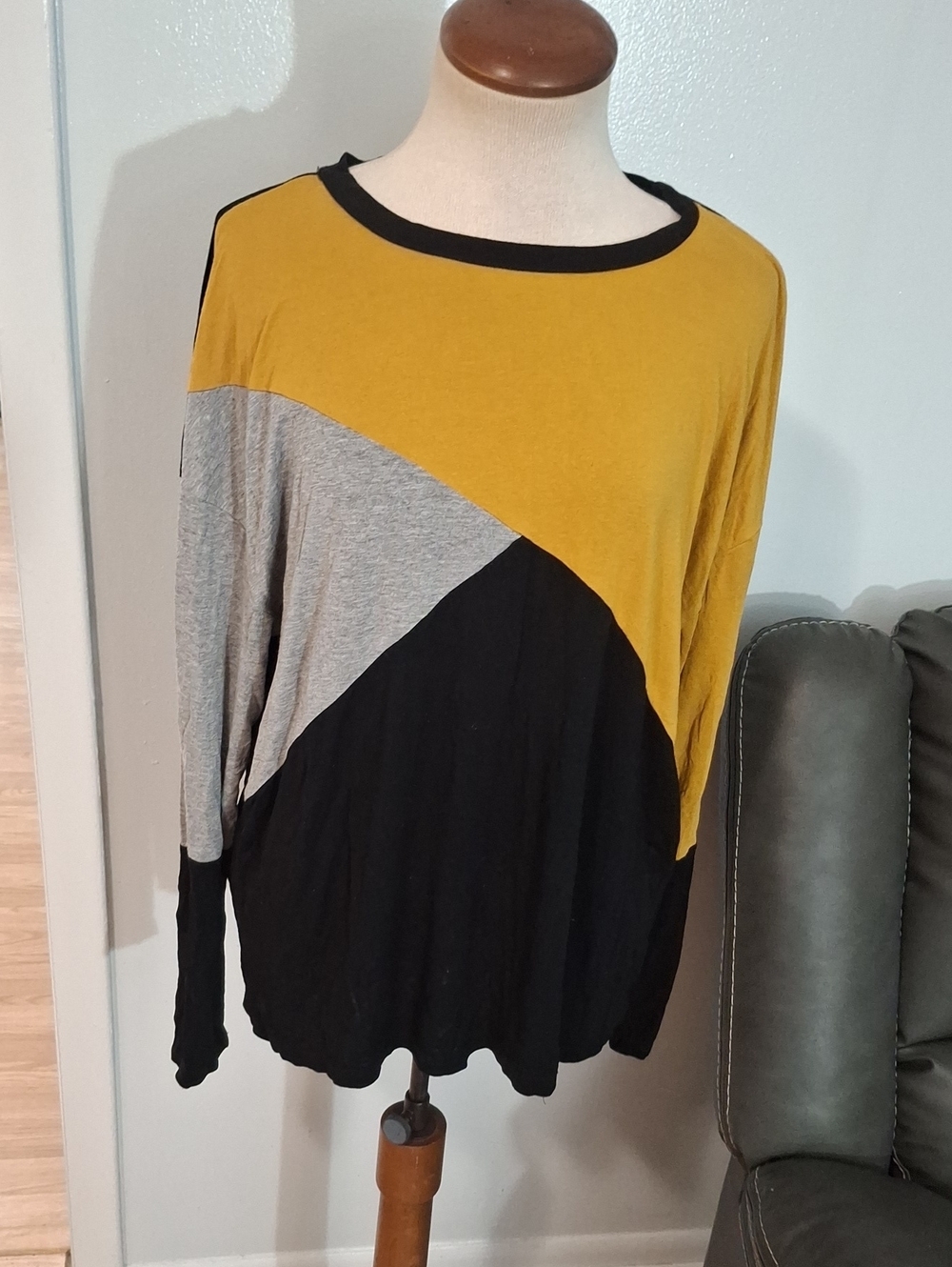 Colorblocked Mustard, Gray & Black Long Sleeve Top- W Sz 8/10